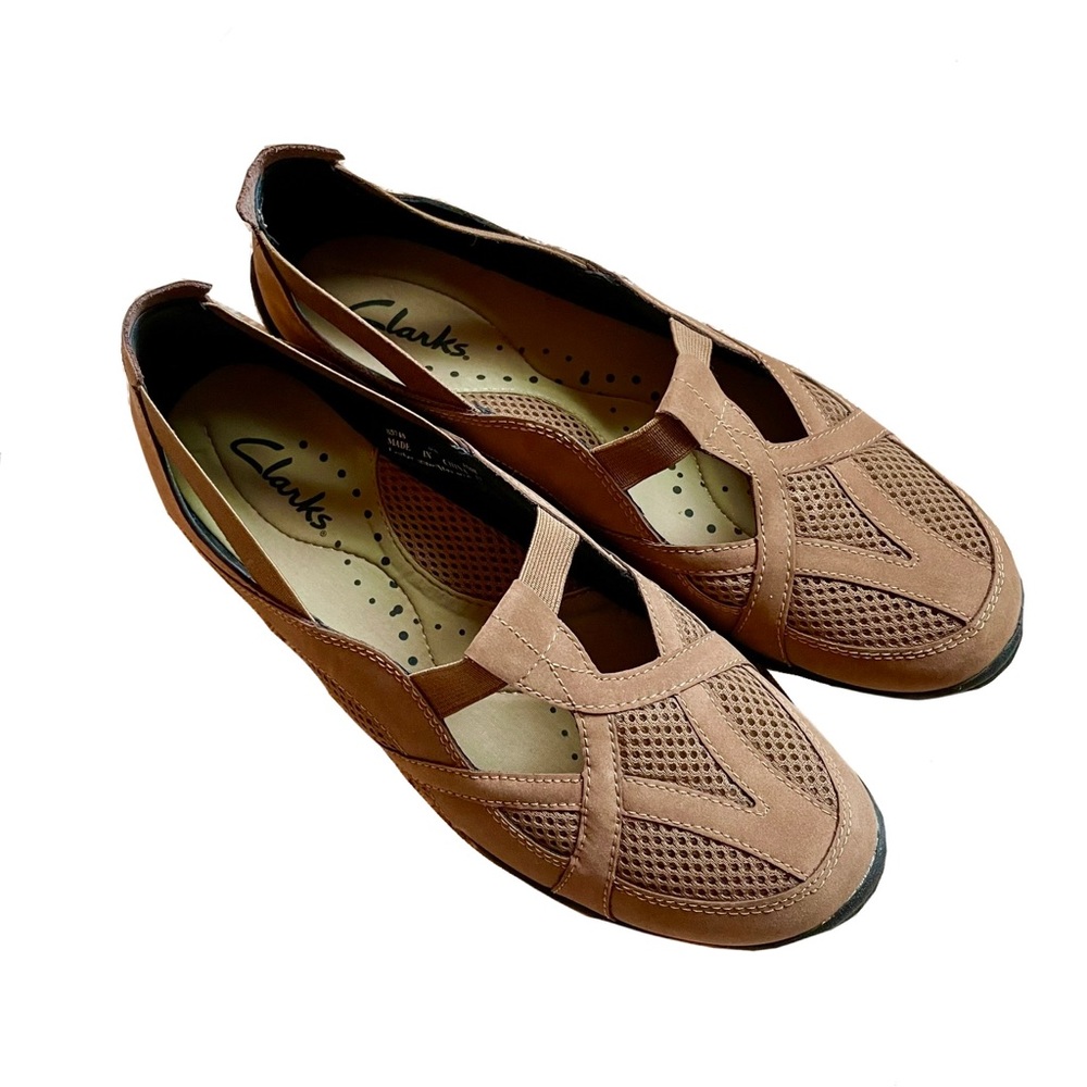 Clarks Leather Slip On Shoe in Brown Nubk Style Number 85748 SZ 8.5